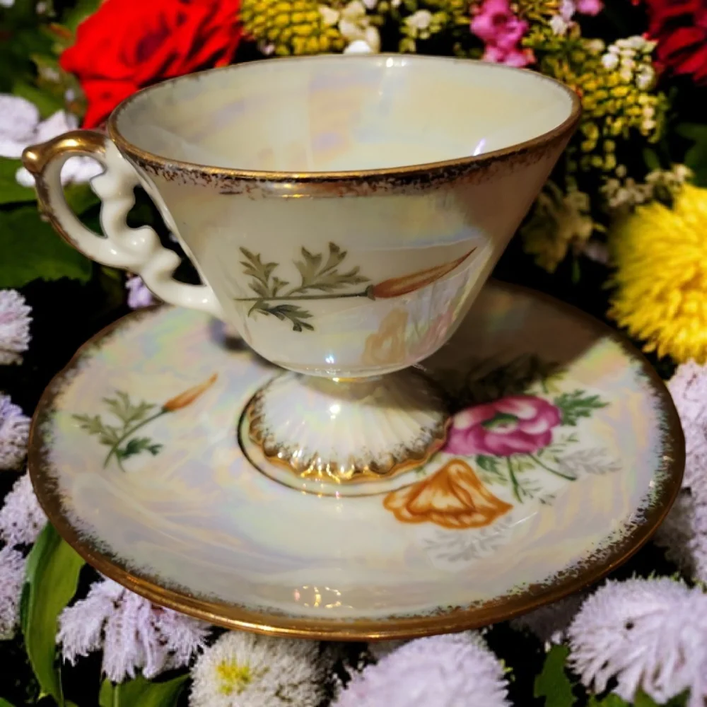 Vtg August Poppy Iridescent Demitasse Footed Cup Saucer Heavy Gold Accents